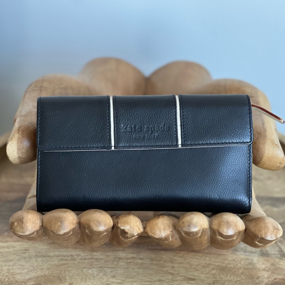 Kate Spade Leather Black Trifold Wallet with Ivory Interior EUC